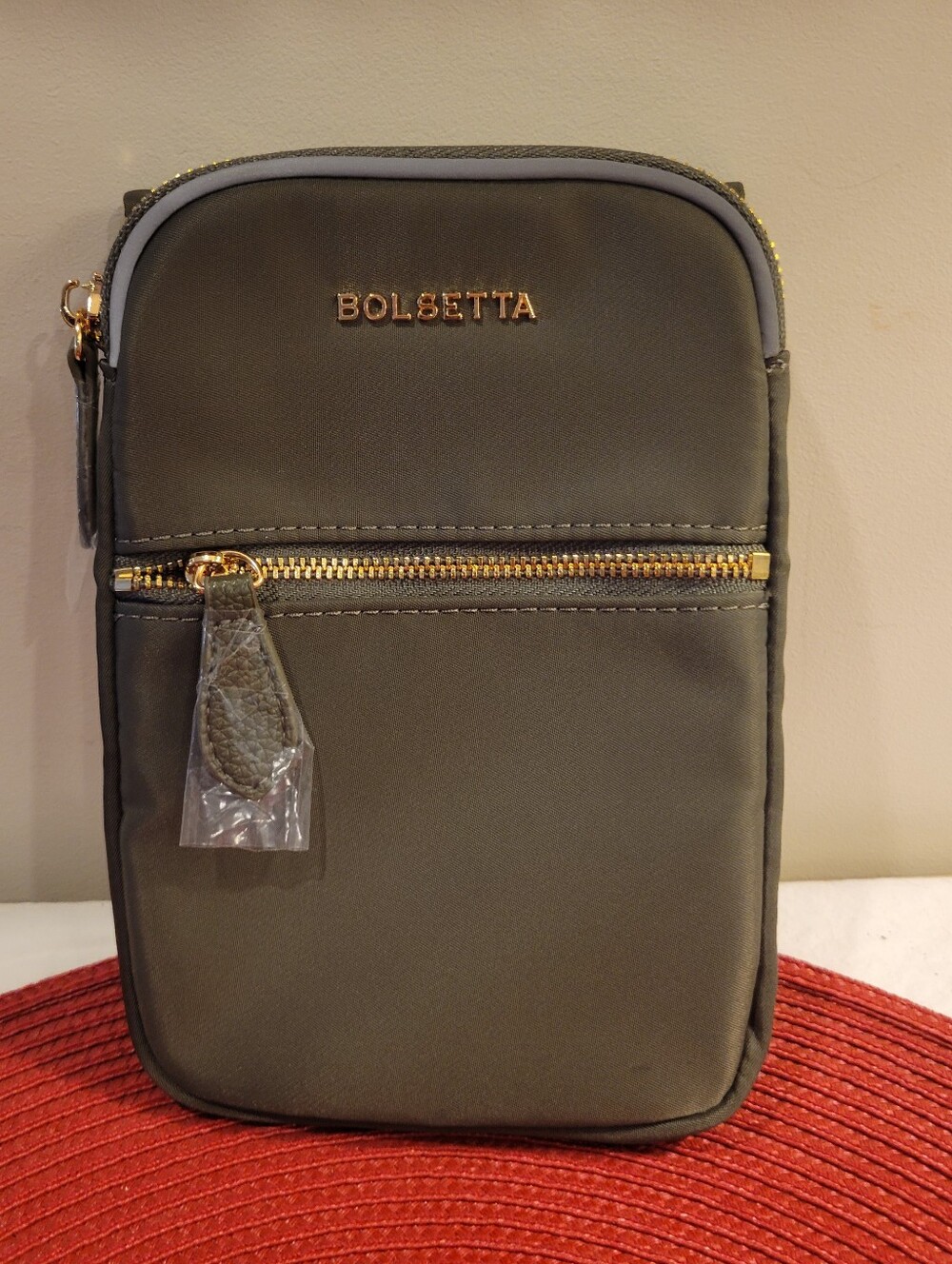 👛NWOT~ Beltless Phone & Acccessory Snap Lock Magnetic Hip Pouch